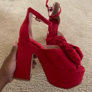 Jeffrey Campbell red flower platforms size 6